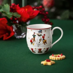 Henkelbecher Schneemann bauen Weihnachtsdekoration