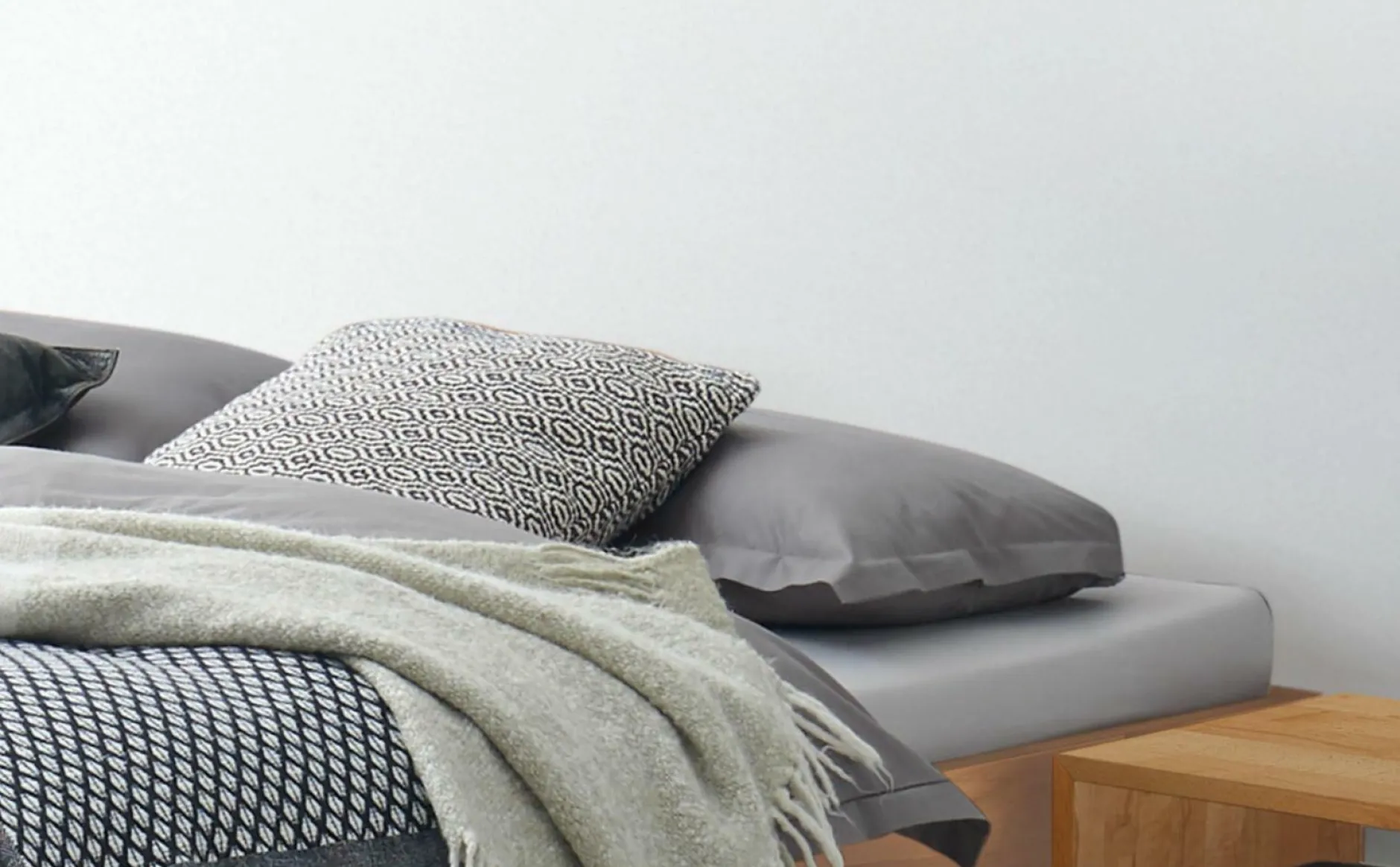 Outlet Holzbett CALVARI Betten|Holzbetten