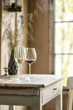 Rotweinglas PRIZMA Gläser|Gedeckter Tisch