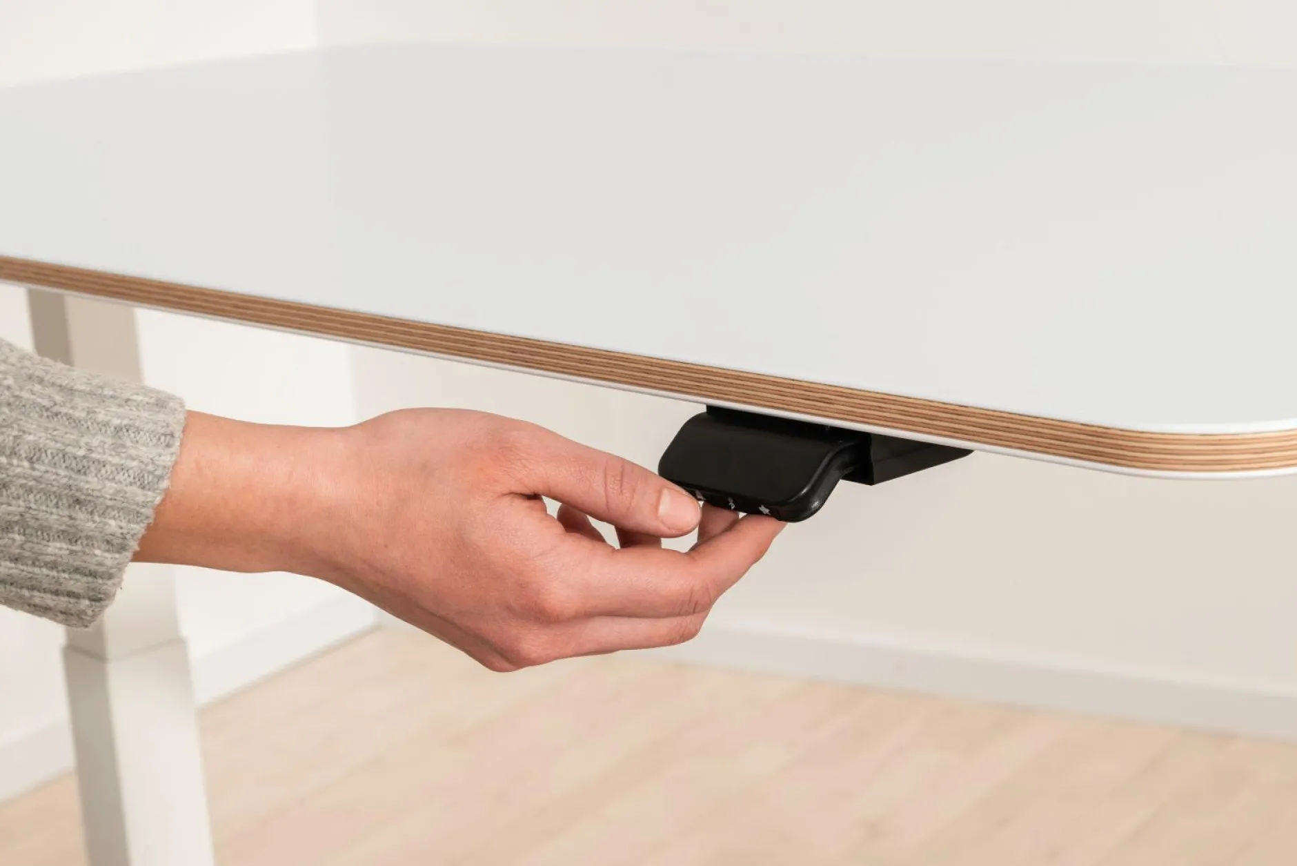 Online Schreibtisch E-LION Schreibtische|Höhenverstellbare Schreibtische