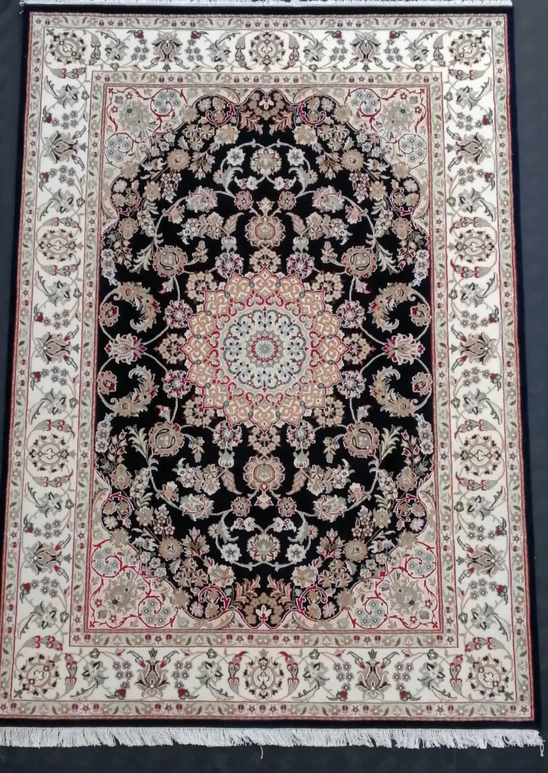 Teppich MEDALLION Klassische Orientteppiche